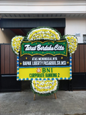 Papan Bunga Duka di Situraja Utara