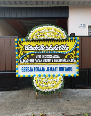 Papan Bunga Duka di Situraja Utara